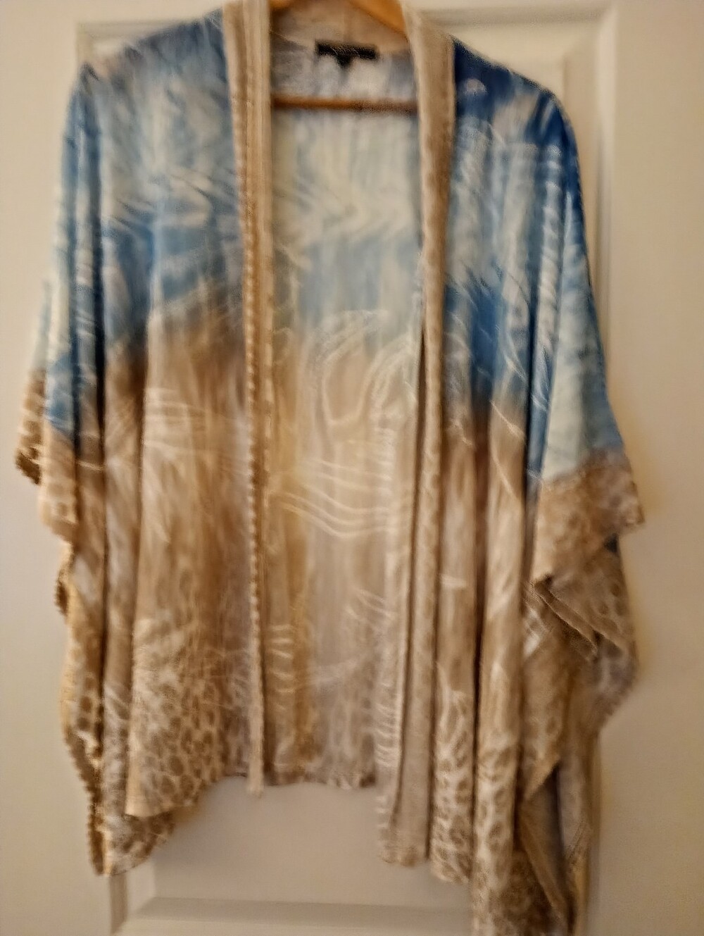 Cativa ~Light Blue + Taupe Patterned Open-Front Flowy Kimono